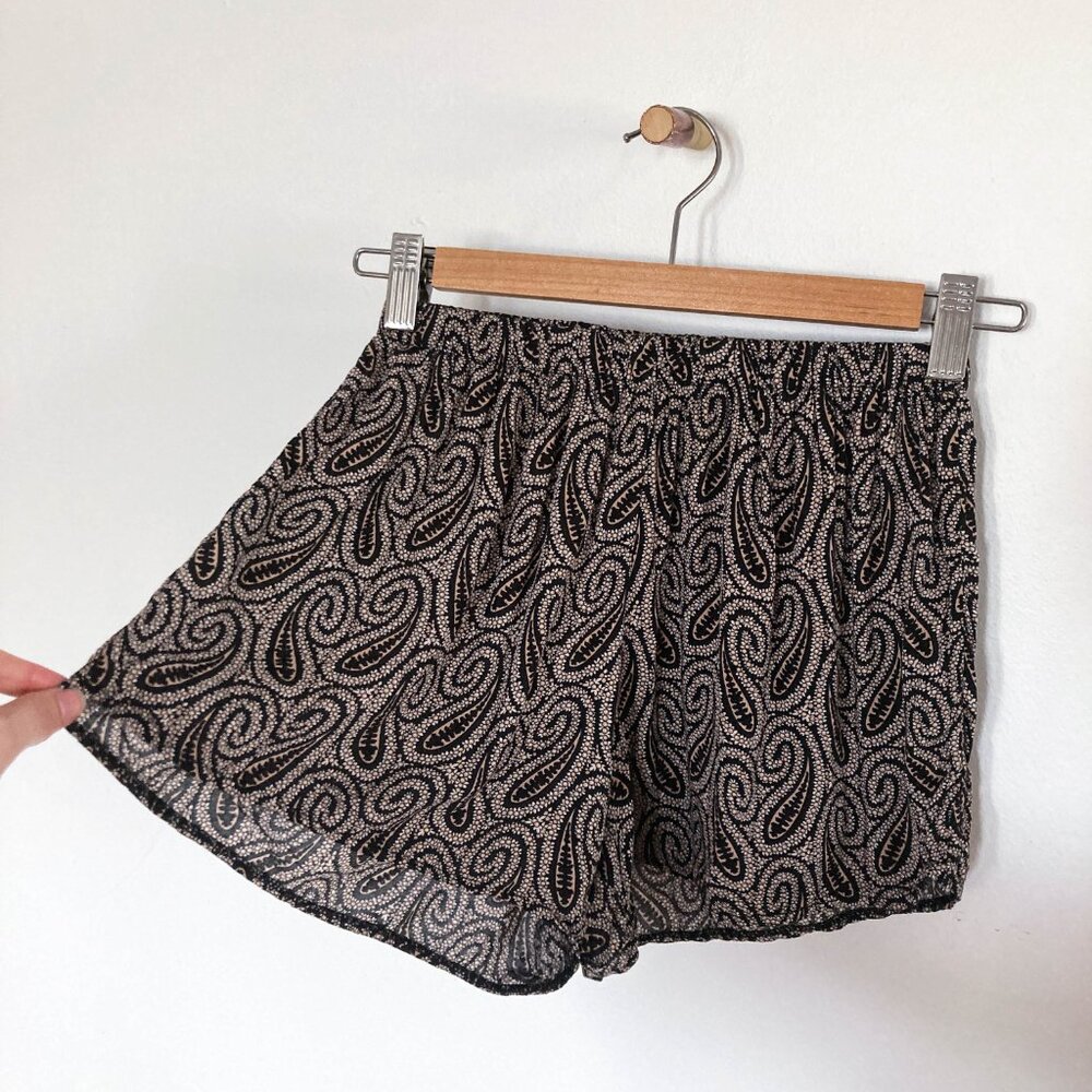 Paisley pattern Brandy Melville Short Shorts